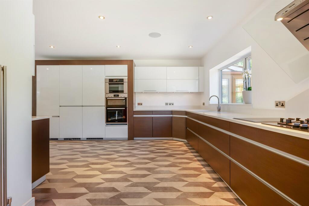 Additional image 7 of Broadstone