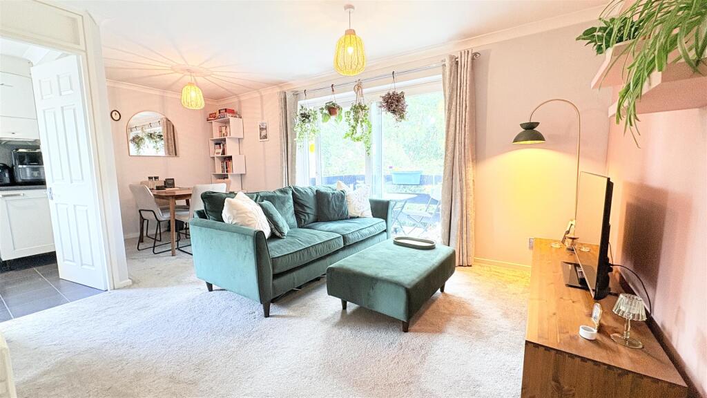 Additional image 4 of Browns Court, Moseley