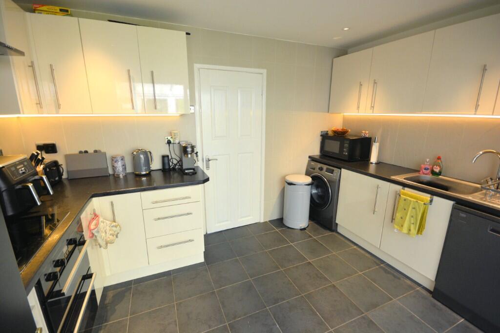 Additional image 14 of Bullfinch Close, Creekmoor, Poole, Dorset, BH17