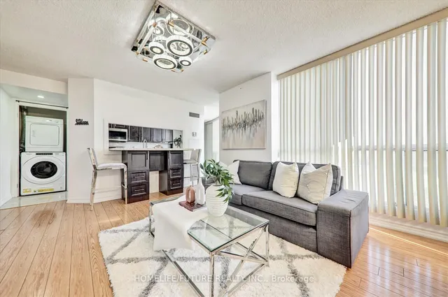 Additional image 12 of 2550 Lawrence Ave Unit 410