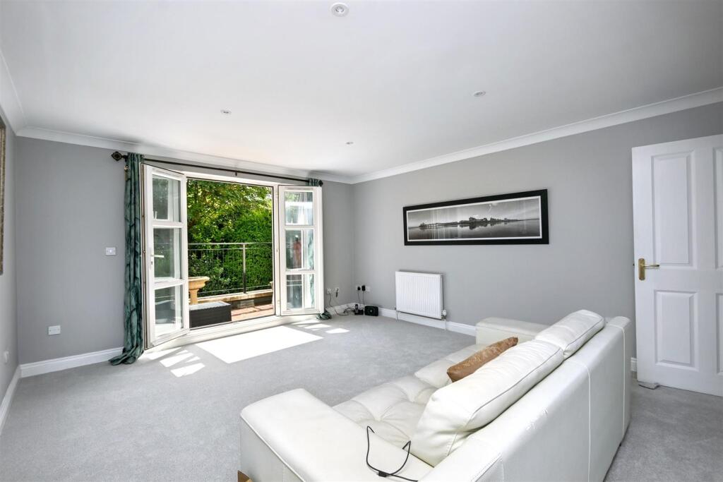 Additional image 5 of Jevington Gardens, Eastbourne