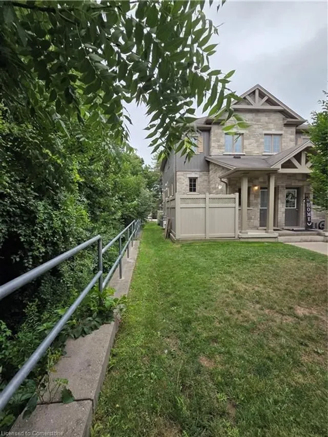 Additional image 11 of 931 Glasgow St Unit 7B