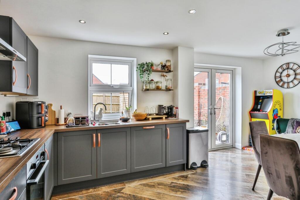 Additional image 5 of Edmund Crescent, BEARWOOD, Bournemouth, Dorset, BH11