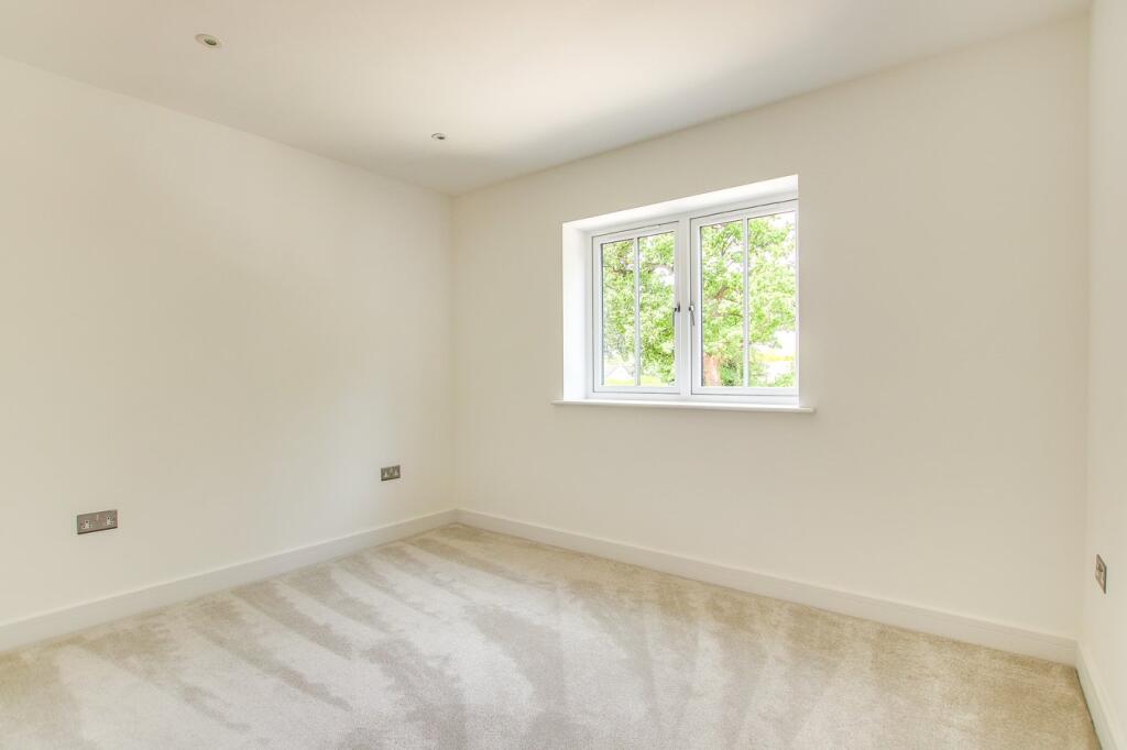 Additional image 11 of Lymington Road, Highcliffe, Christchurch, BH23