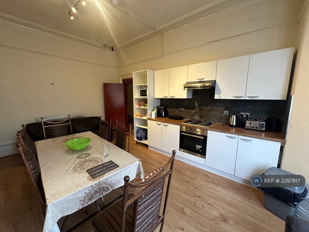 Additional image 6 of Grove Terrace, Bradford, BD7