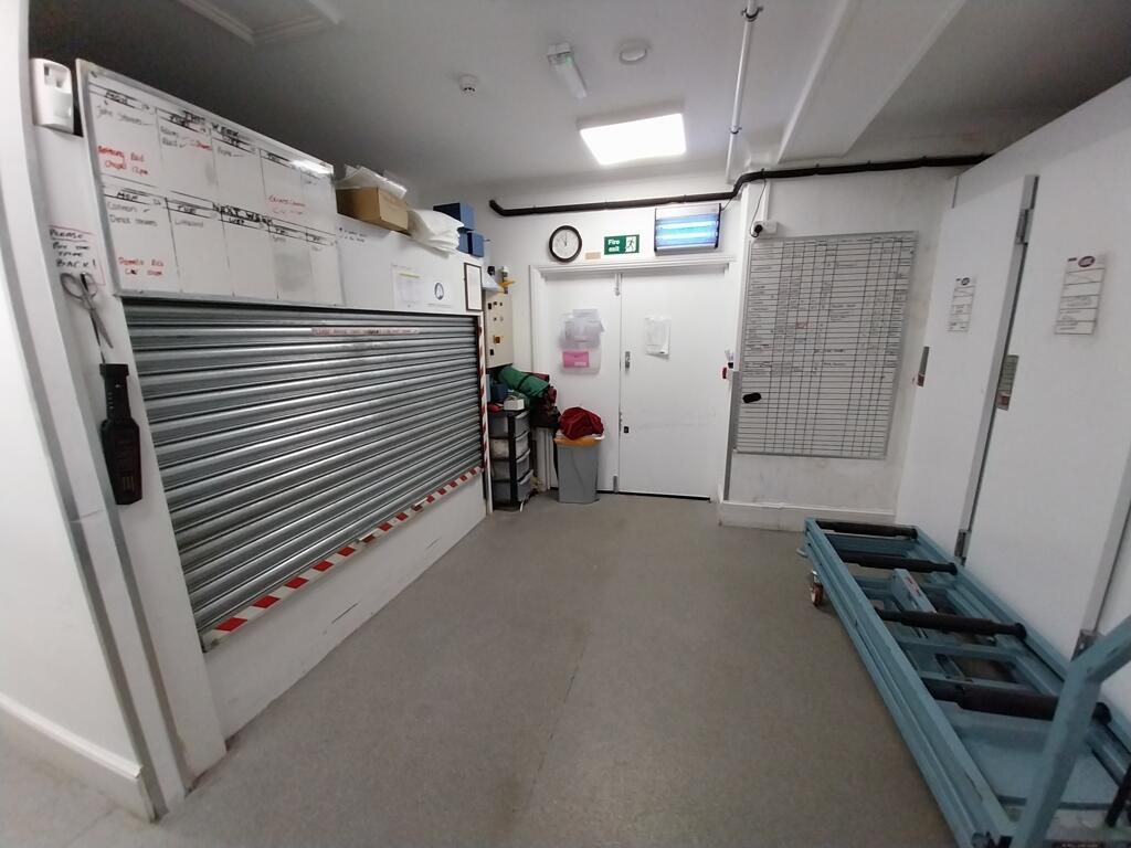 Additional image 12 of 43 South Street, Eastbourne, East Sussex, BN21 4UT