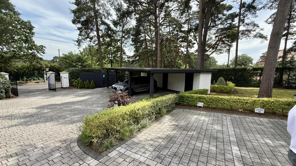 Additional image 10 of Golf Links Road, Ferndown