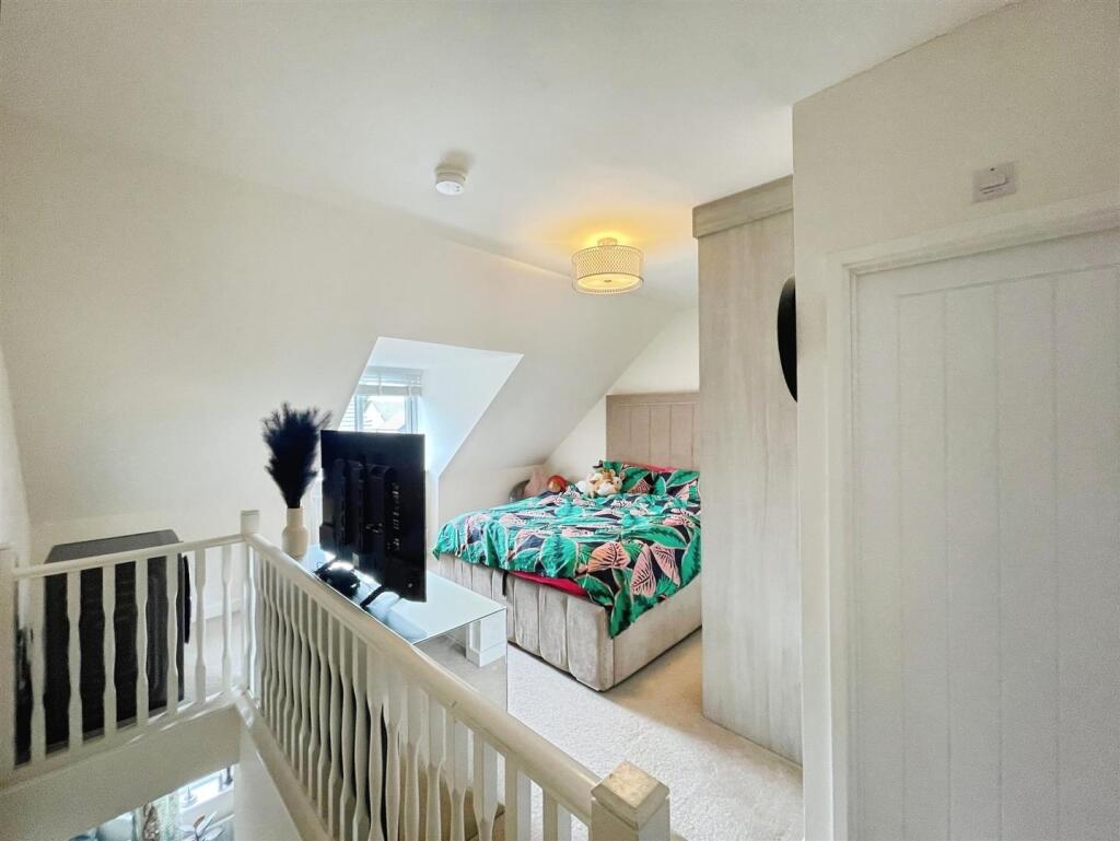 Additional image 20 of Quarry Bank Road, Bradford, BD2