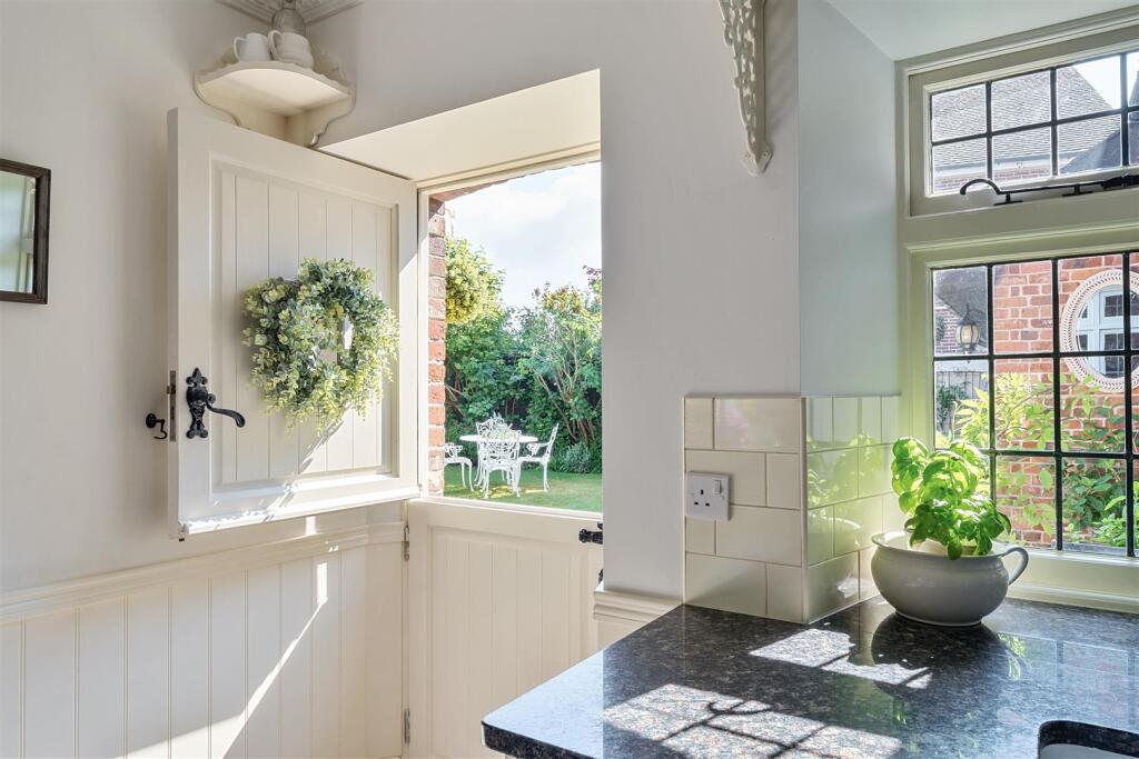 Additional image 30 of Barn Road, Broadstone, Dorset