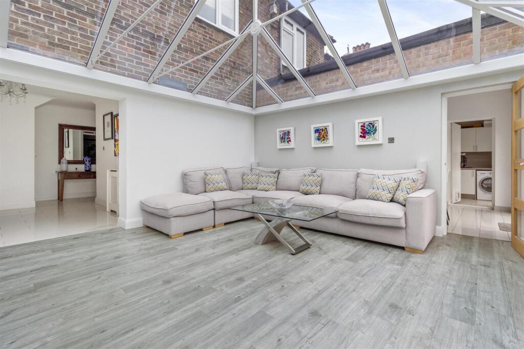 Additional image 19 of Chesswood Road, Worthing