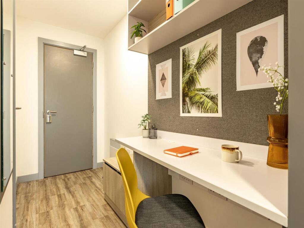 Additional image 15 of Birmingham | Student | September | B4