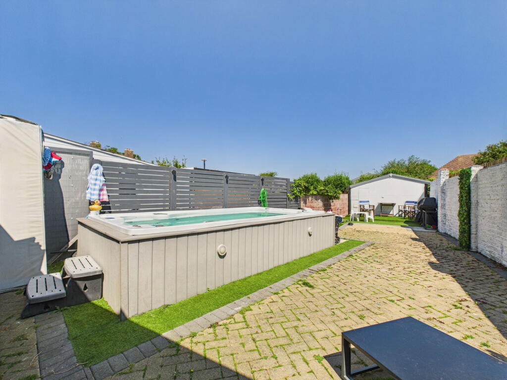 Additional image 4 of Brighton Road, Lancing, BN15 8JB