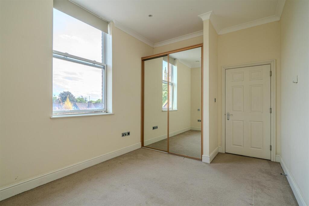 Additional image 11 of St. Peters Street, St. Albans