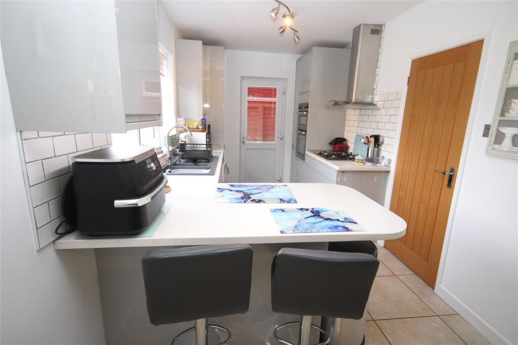 Additional image 7 of High Ridge Crescent, New Milton, Hampshire, BH25