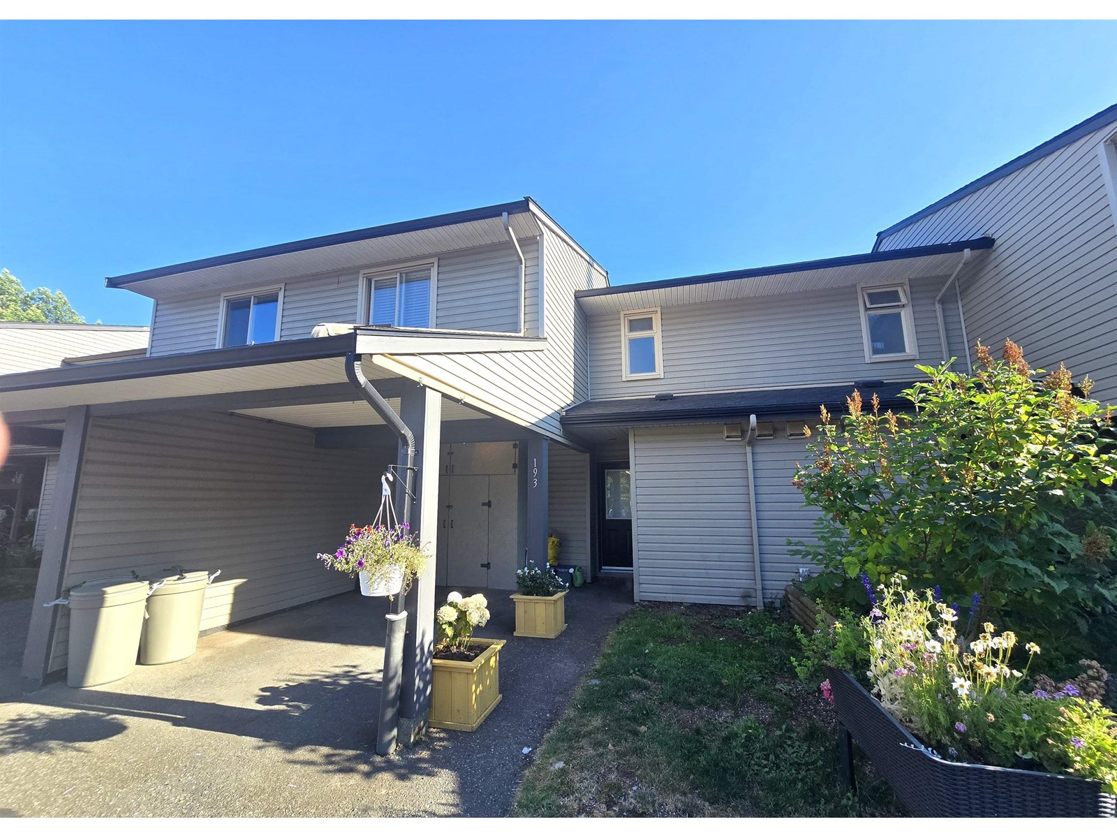 193 27456 32 AVENUE|Langley, British Columbia V4W3P3