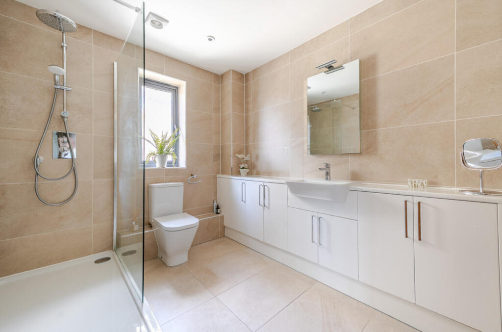 Additional image 12 of Sea Road, Barton on Sea, New Milton, BH25