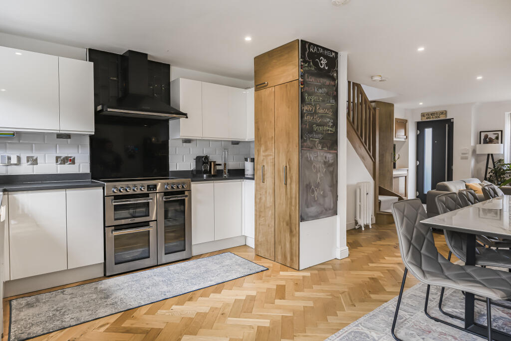 Additional image 11 of Twelve Acres, Welwyn Garden City, Hertfordshire, AL7