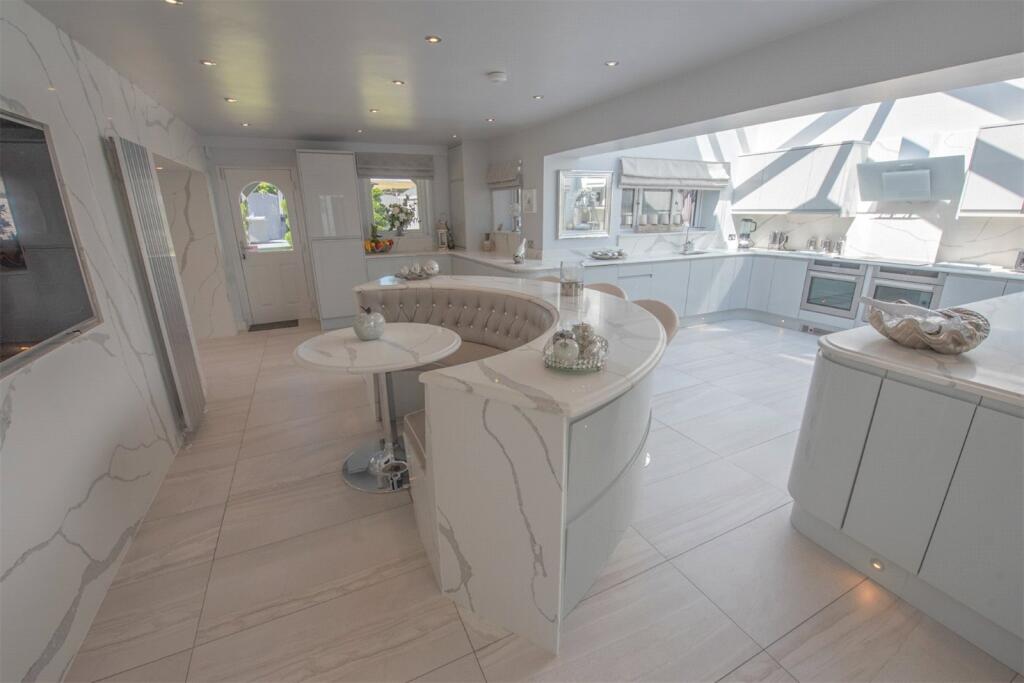 Additional image 5 of Applegarth, Beech Hill Road, Carleton, BD23 3EN