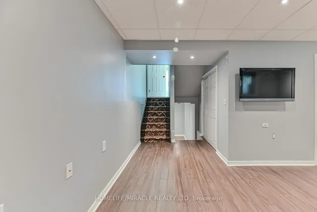 Additional image 9 of 110 Activa Ave Unit E-31