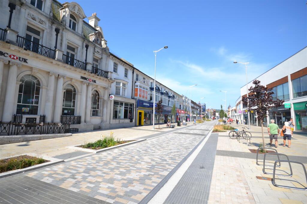 Additional image 10 of Avenue Lane, Eastbourne, BN21 3UL