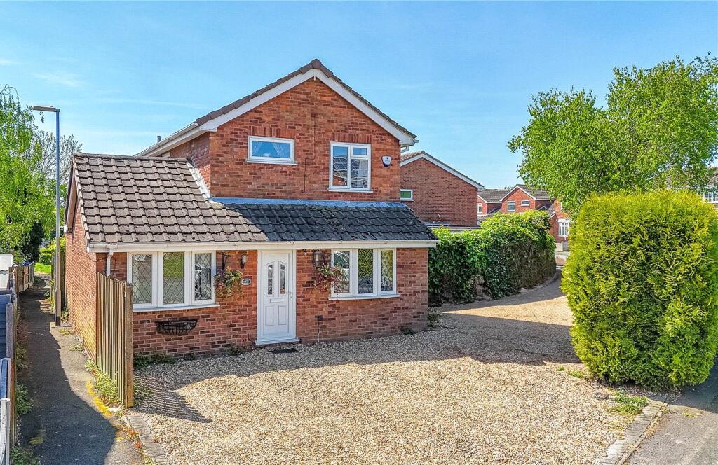 Sycamore, Wilnecote, Tamworth, Staffordshire, B77