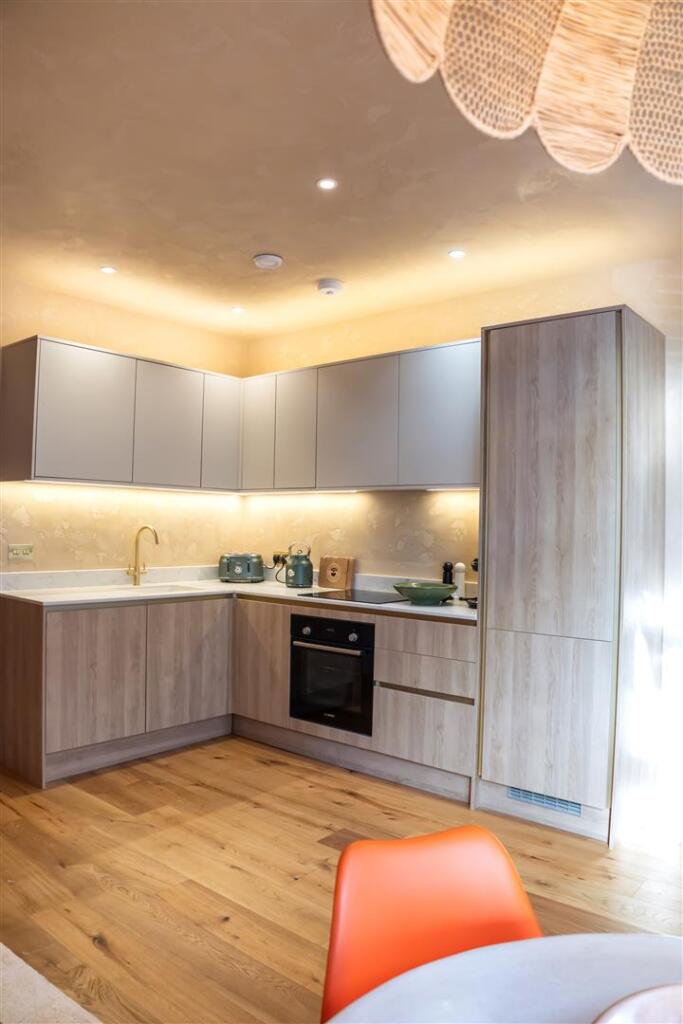 Additional image 17 of Queen Square, Brighton