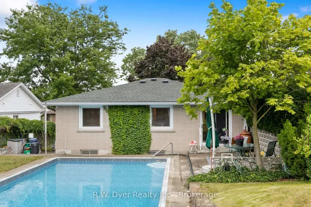 Additional image 27 of 41 Highpark Ave