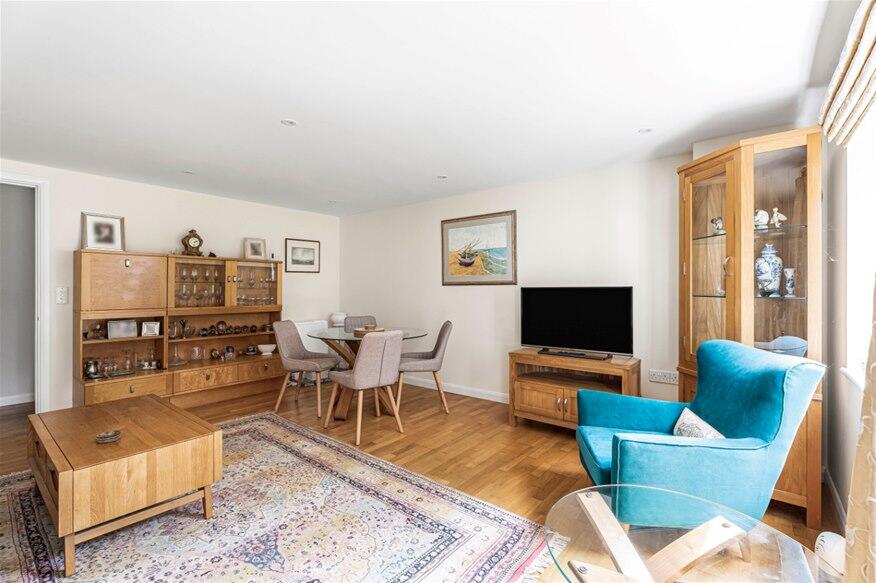 Additional image 4 of Roundwood Lane, Harpenden, AL5