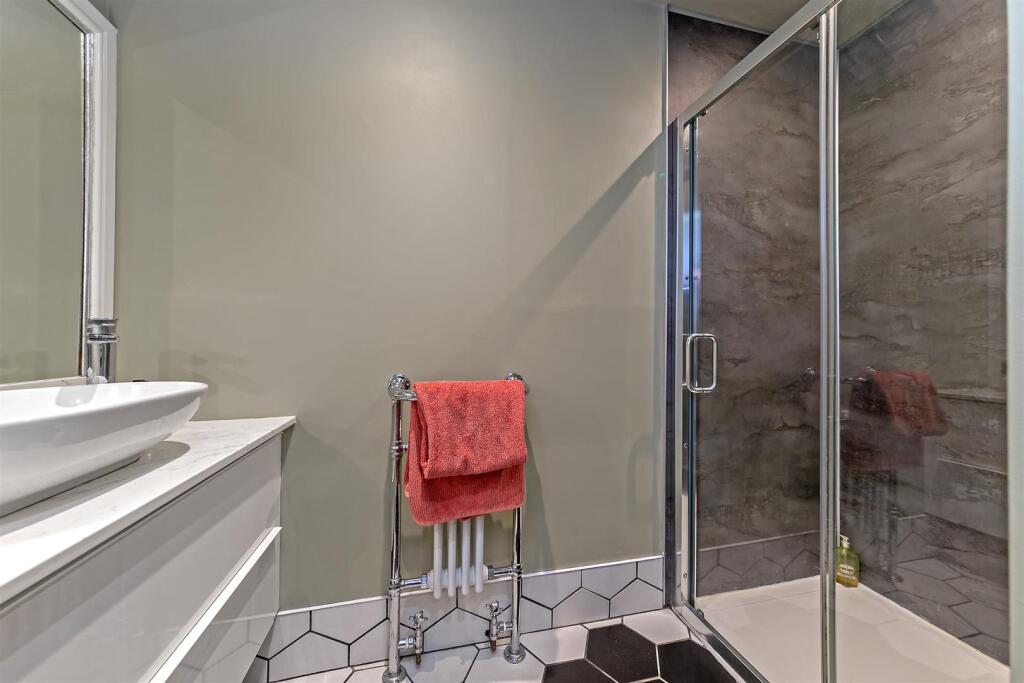 Additional image 11 of Stanley Avenue, St. Albans