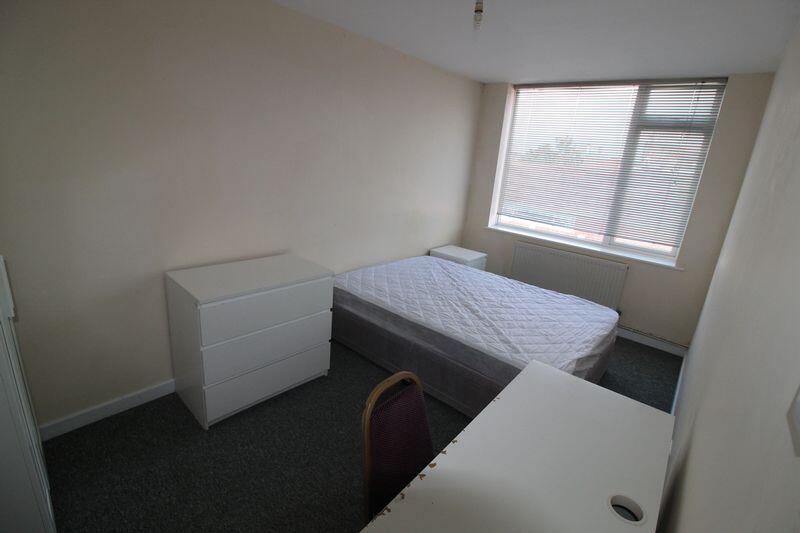 Additional image 5 of Double Bedroom within shared Student Flat - Winton