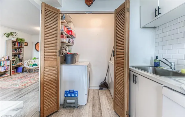 Additional image 24 of 81 Church St Unit 1504