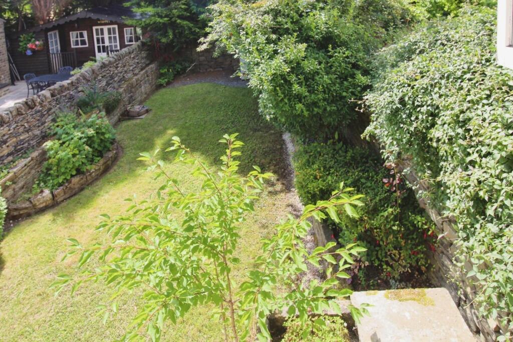 Additional image 12 of Tong Lane, Tong Village, Tong, BD4 0RP