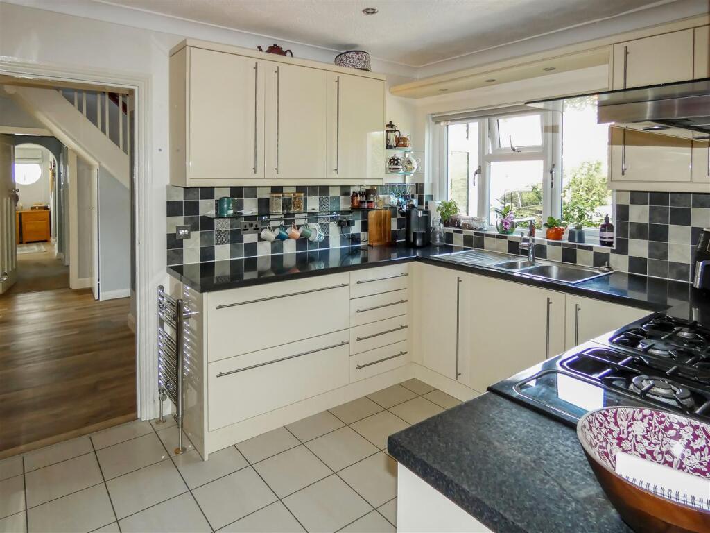 Additional image 10 of The Thatchway, Rustington