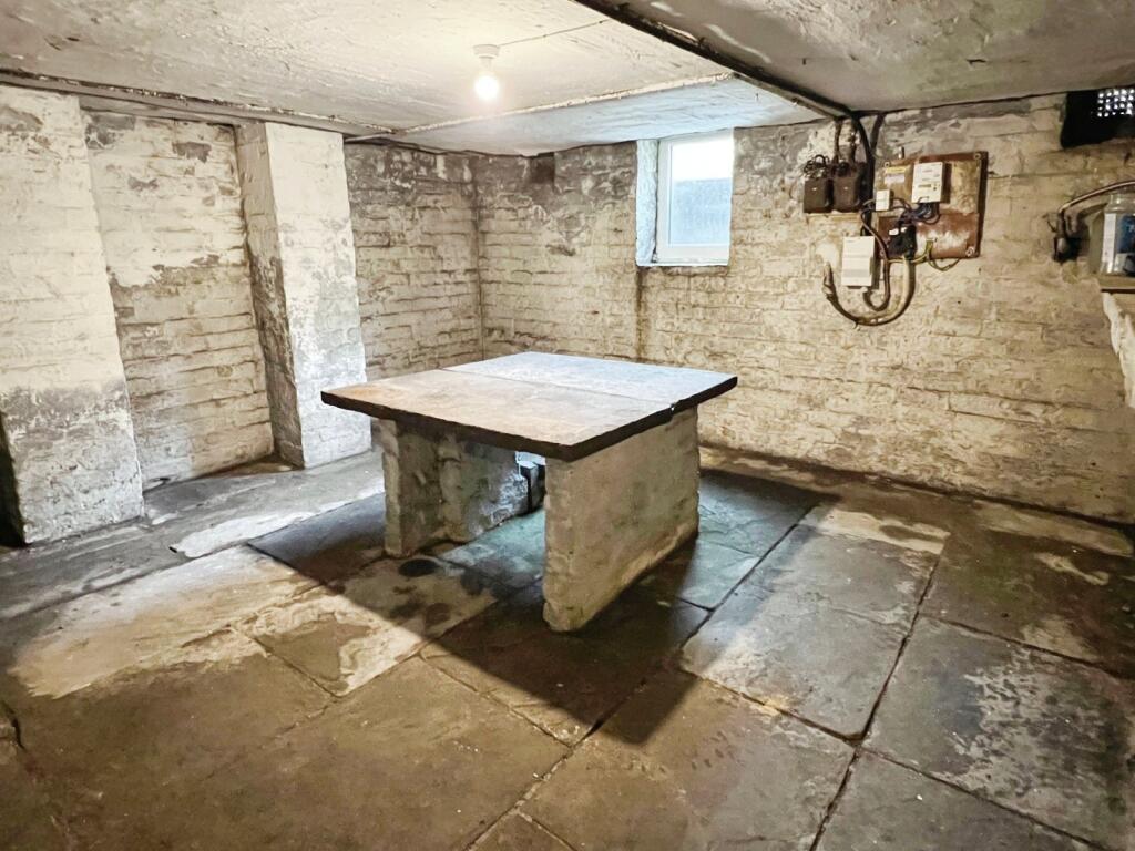 Additional image 15 of South Parade, Cleckheaton, West Yorkshire, BD19