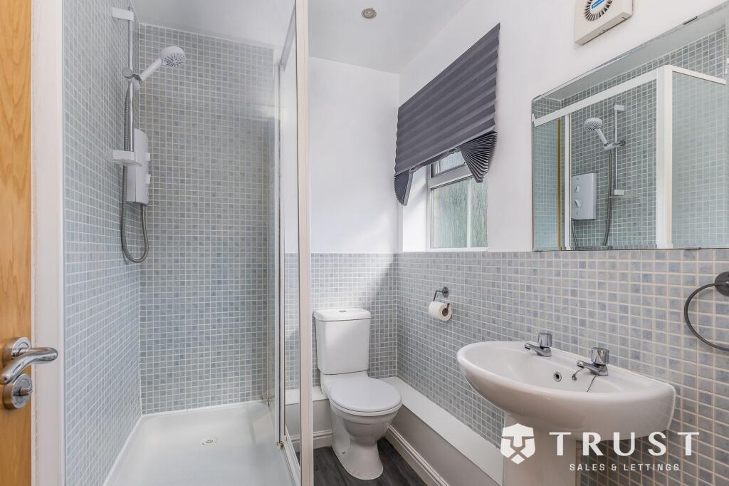 Additional image 11 of Fearnley Croft, Gomersal, BD19