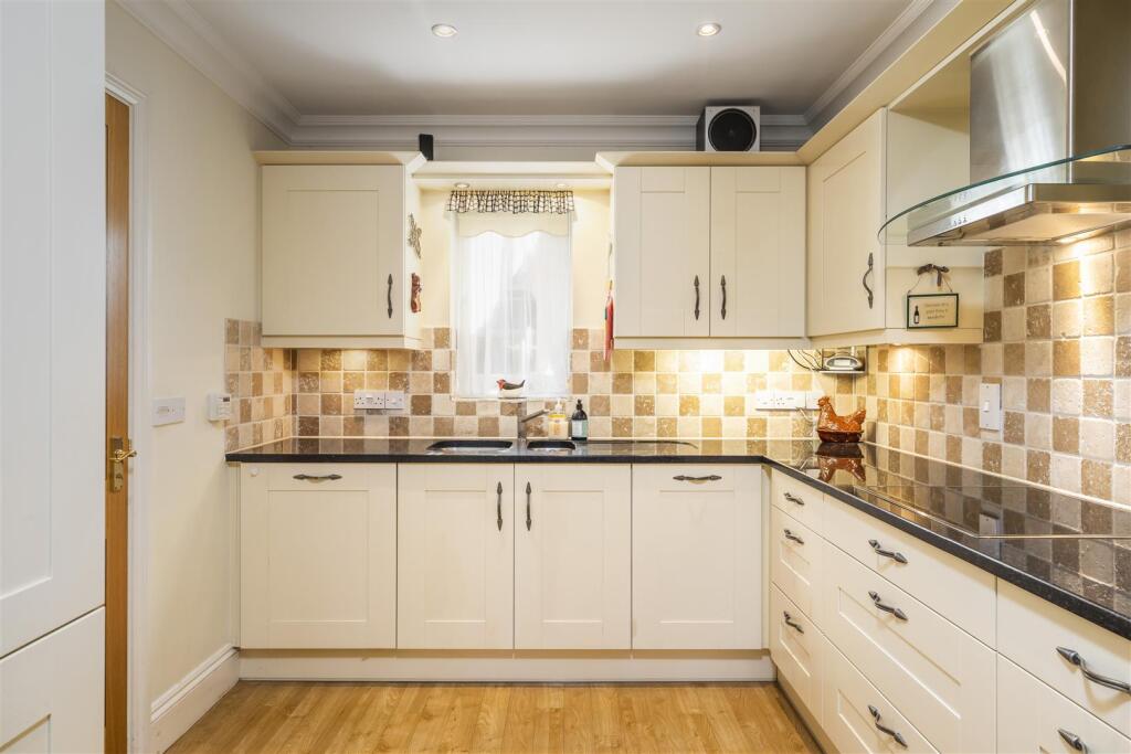 Additional image 4 of 36 The Avenue, Branksome Park, Poole