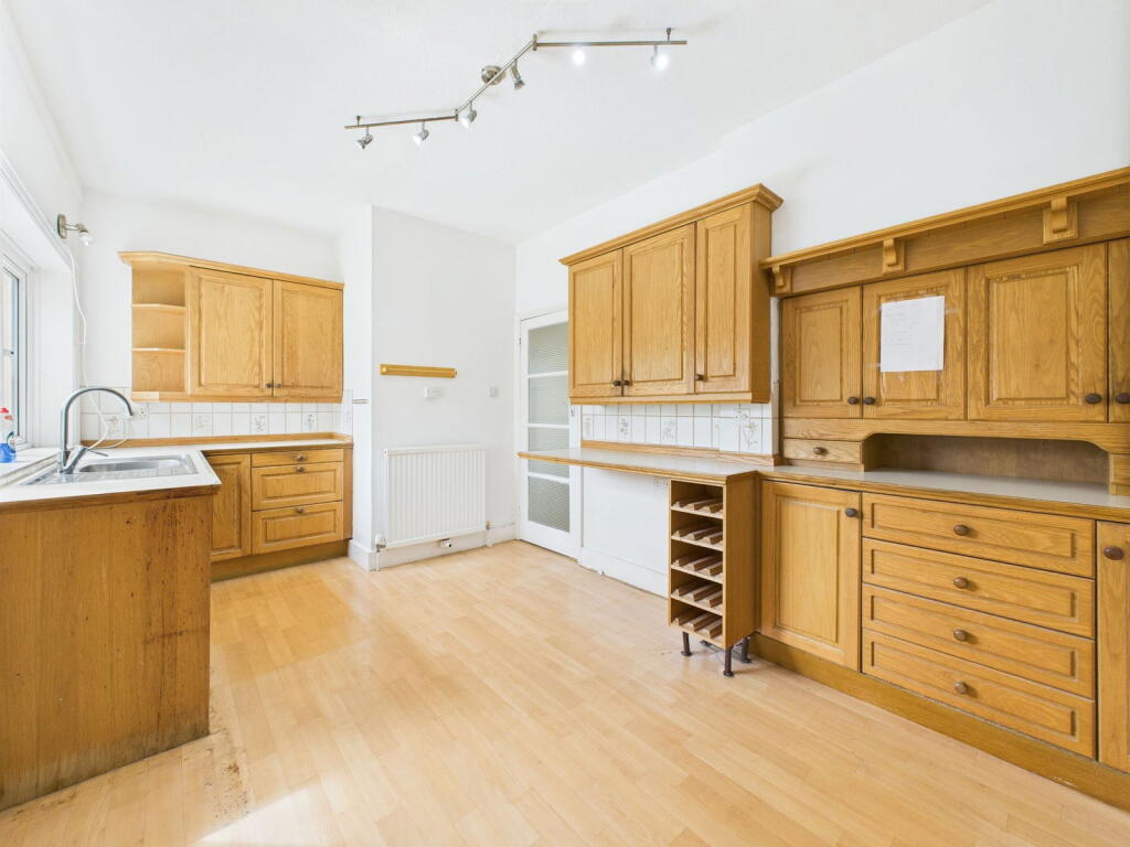 Additional image 6 of Grand Avenue, Worthing, BN11