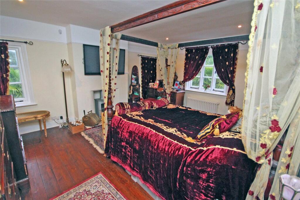 Additional image 10 of South Drive, Ossemsley, New Milton, Hampshire, BH25