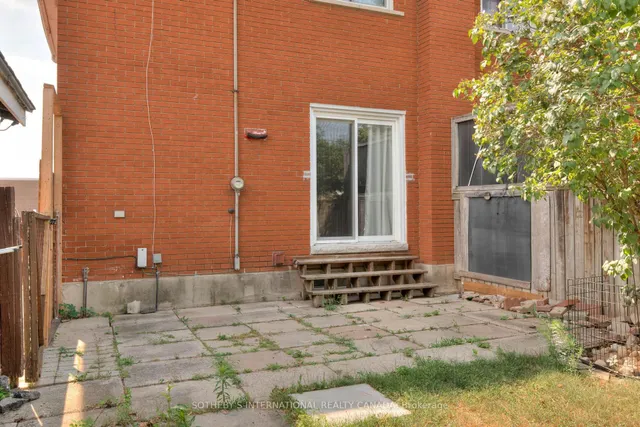 Additional image 30 of 117 Secord Ave