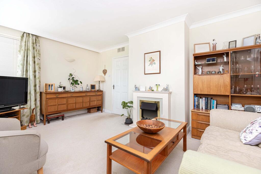 Additional image 11 of Barton Wood Road, Barton On Sea, New Milton, Hampshire. BH25 7NN