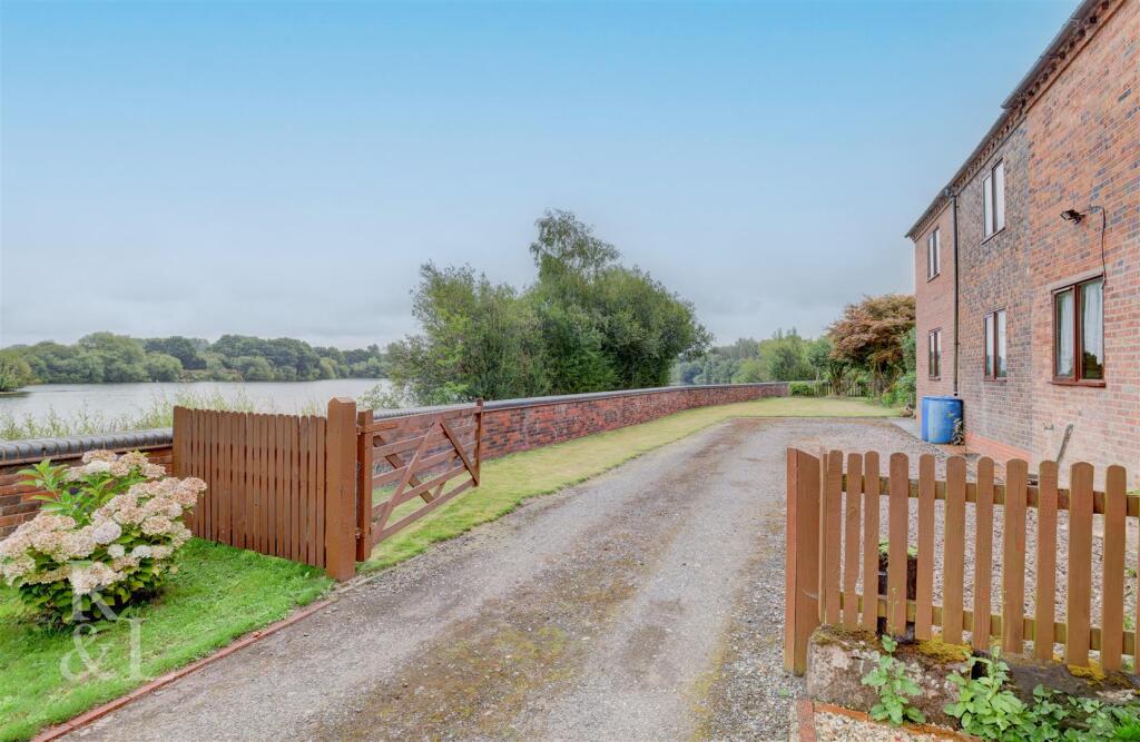 Additional image 24 of Canalside Cottages, Bodymoor Heath, Sutton Coldfield