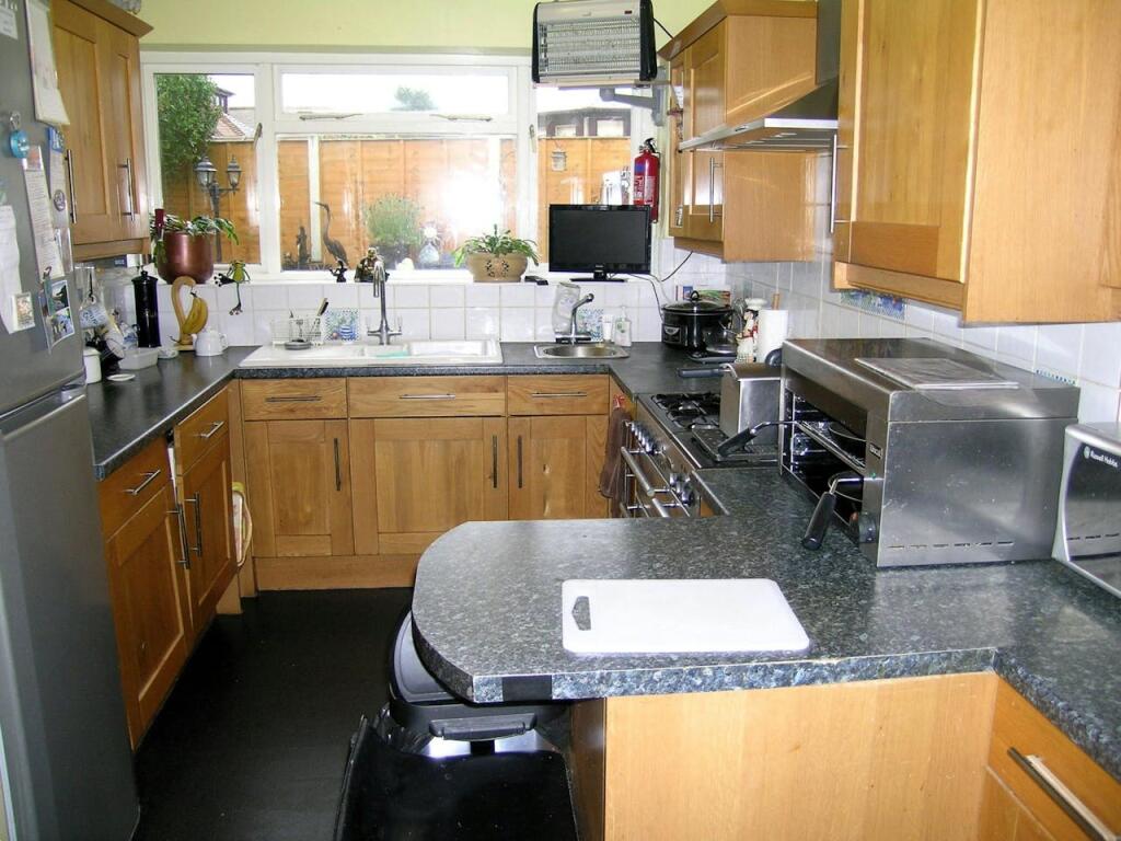 Additional image 3 of Southernhay Guest House, 42 Alum Chine Road, Bournemouth, BH4 8DX