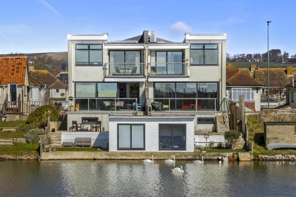 Additional image 61 of Brighton Road, Lancing