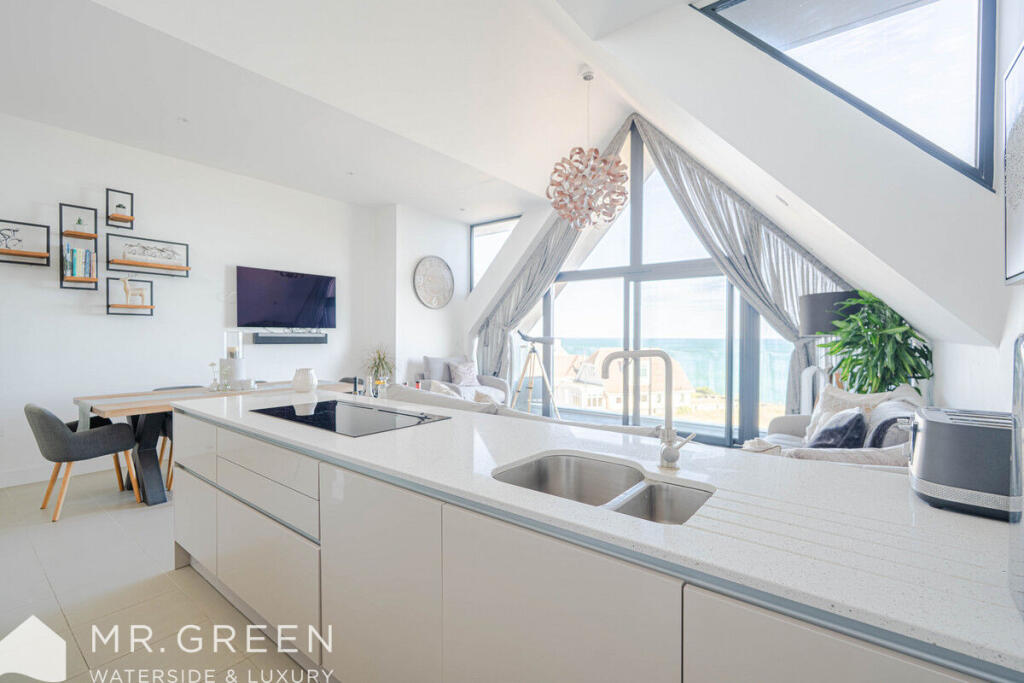 Additional image 18 of Moonstone, Southbourne Overcliff Drive, Southbourne, Bournemouth, BH6 3NP