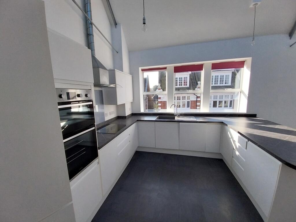 Additional image 17 of 43 South Street, Eastbourne, East Sussex, BN21 4UT