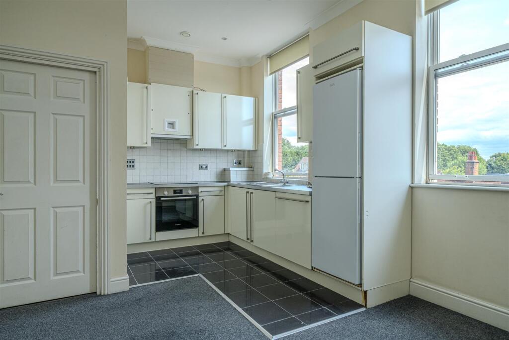 Additional image 7 of St. Peters Street, St. Albans