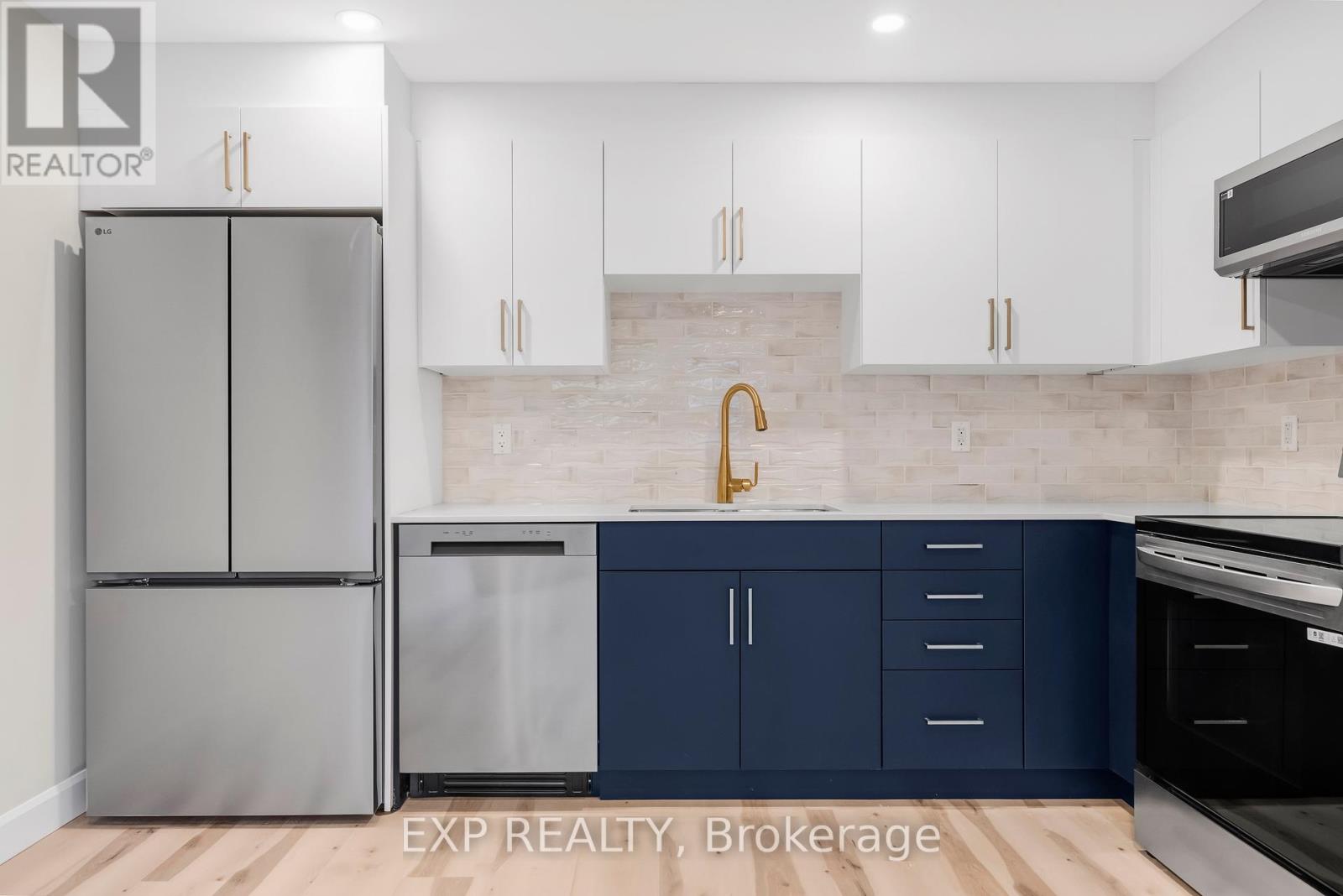 A - 694 CRYSTAL STREET|Ottawa, Ontario K1K2G2