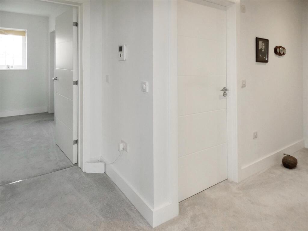 Additional image 7 of Woodlands Avenue, Rustington
