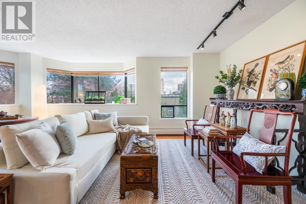 Primary image of 4A 1568 W 12TH AVENUE|Vancouver, British Columbia V6J2E1
