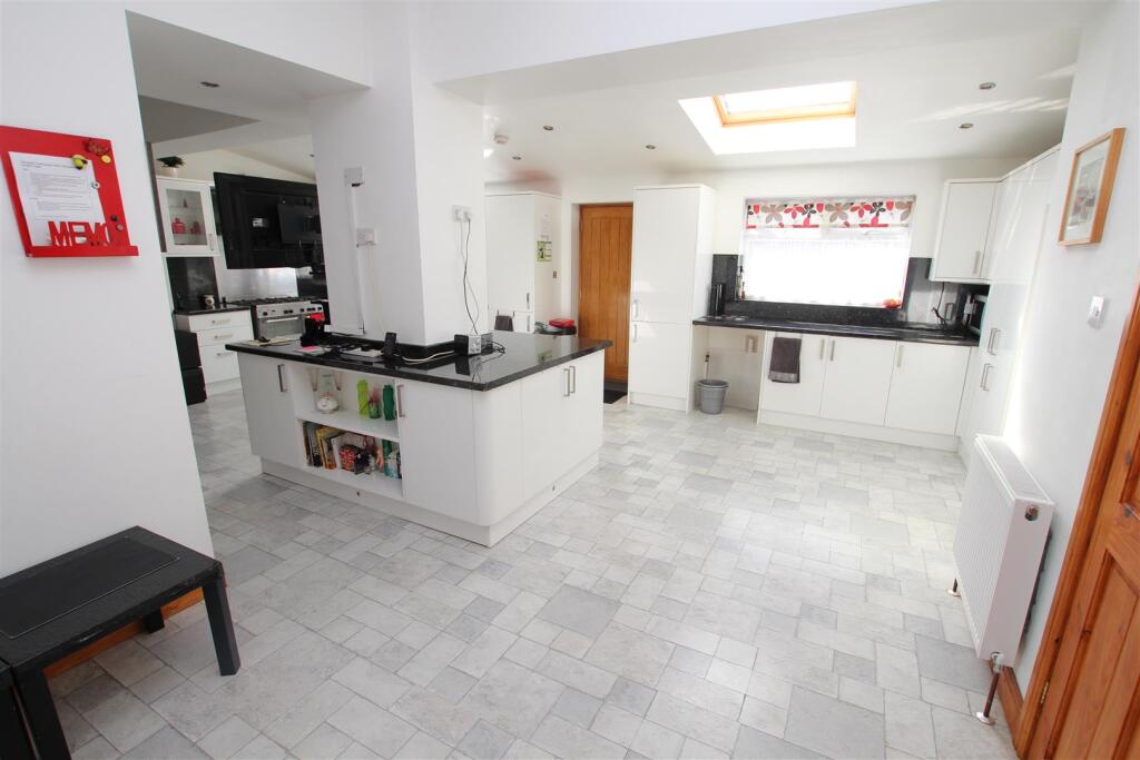 Additional image 18 of Curzon Road, Barkerend, Bradford